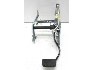2004-2007 SAAB 9-3 OEM LEFT FRONT BRAKE PEDAL AND PAD ASSEMBLY AUTOMATIC TRANS
