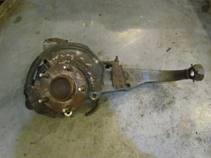 2003 Infiniti G35 Coupe Front RH Passenger Spindle